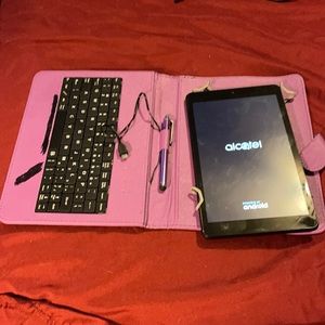 MOVING SALE NO HAGGLING T-MOBILE ALCATEL BLACK TABLET WITH PURPLE KEYBOARD CASE.